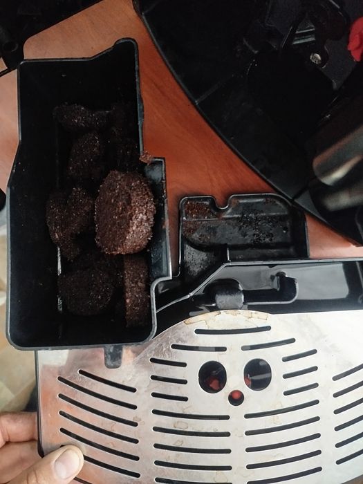 Кавомашина delonghi