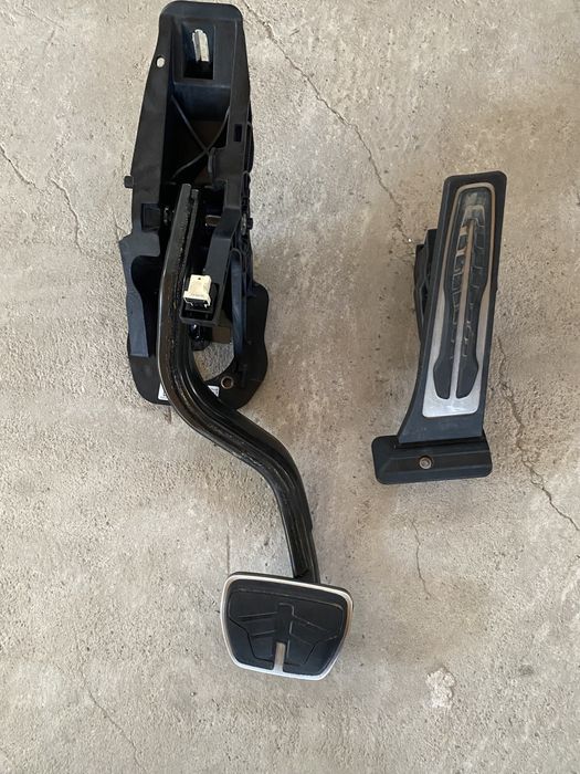 BMW 5 G30 G31 G01 F90 педаль газа и тормоза м-пакет