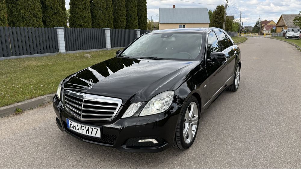 Mercedes-Benz E350 CDI W212. 2009r. Stan bdb.