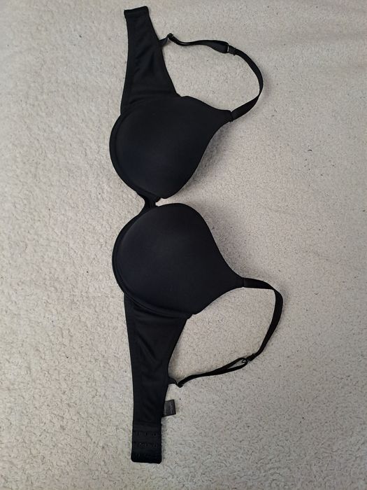 Продам бюстгальтер об'єм 38D