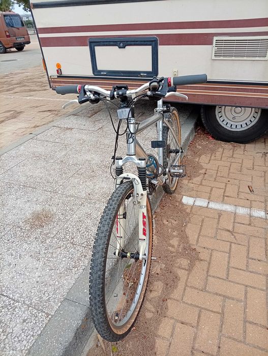 Bicicleta de Alumínio