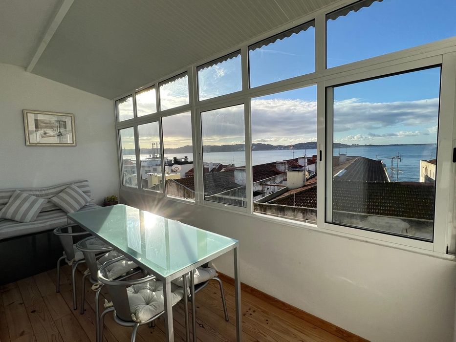 Penthouse na rua Clemente Vicente 11