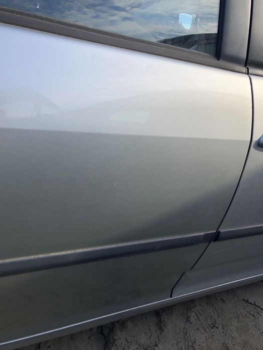 Drzwi tył tylne prawe Toyota Corolla Verso II 2 1C0