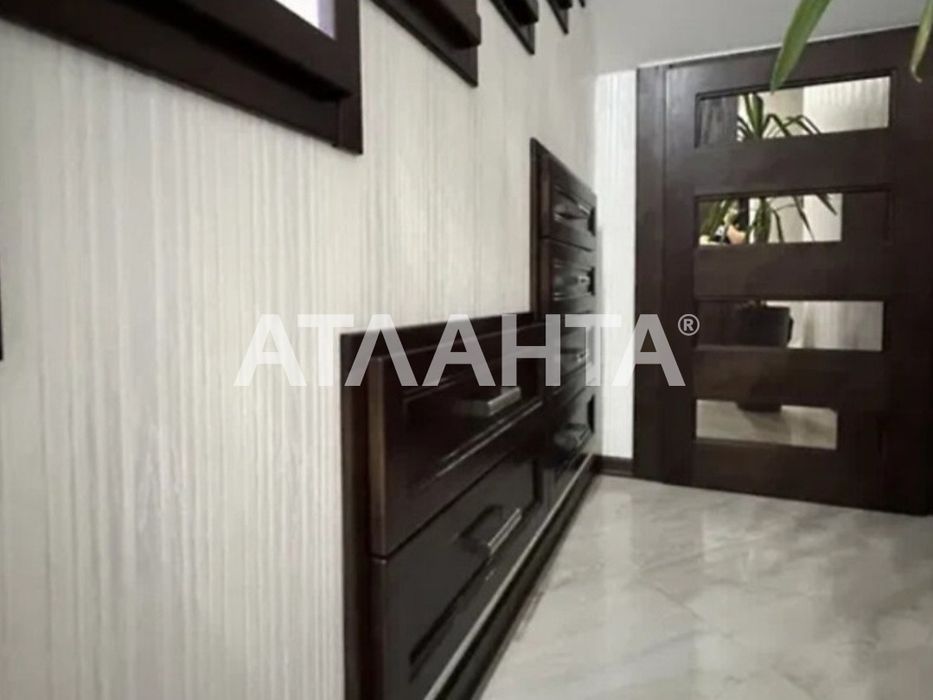 Продаж 2 поверхового будинку