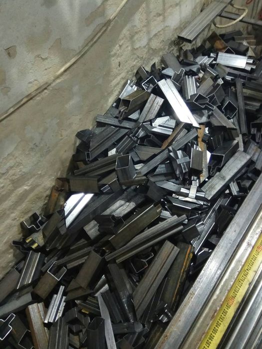 Металобрухт, ЗДАТЬ 5.4грн/кг, Металолом вивіз.