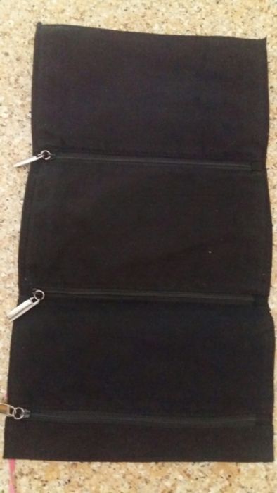 Bolsa de veludo preto helena rubinstein