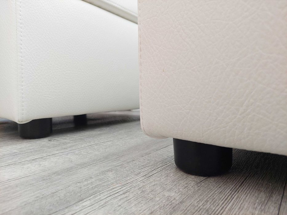 2 Pufs / ottoman (valor total pelo conjunto)