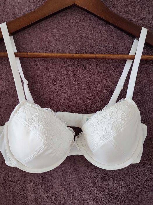 Biustonosz nowy 75B  Petite Fleur
