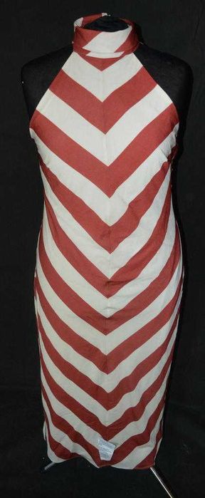 Sukienka ze stójką Asos 44