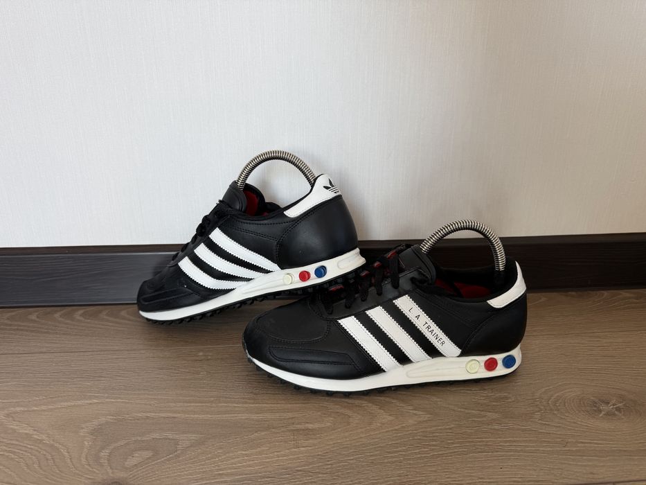 шкіряні кросівки adidas L.A.Trainer 40.5 розмір