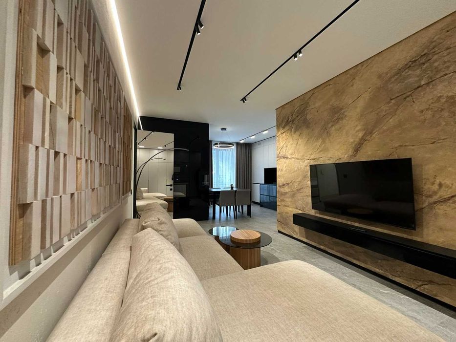 ПРОДАЖ розкішної квартири в КАРПАТАХ м. Яремче .