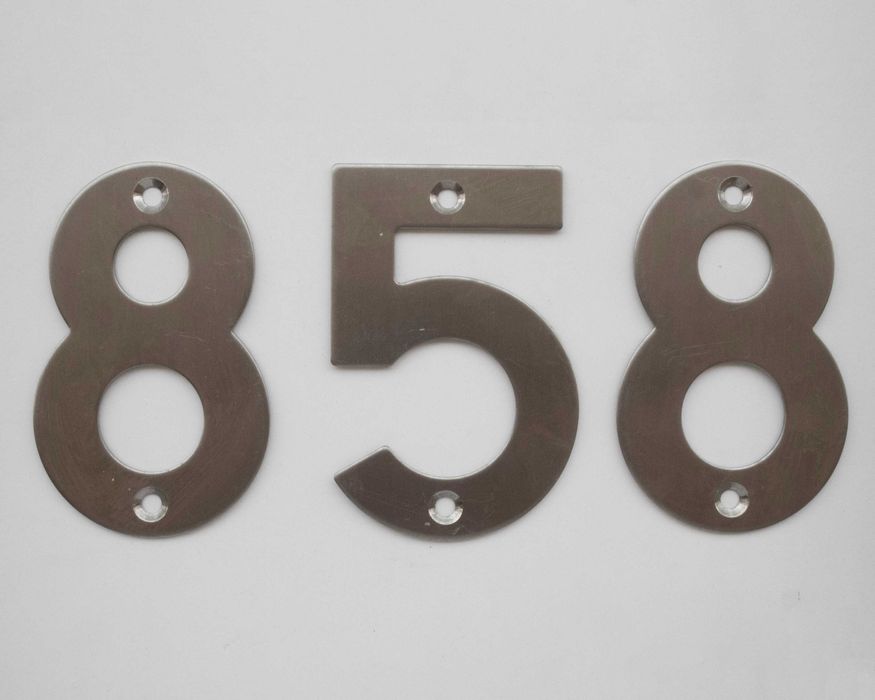 Número 5 e dois números 8 em Aço Inox (100mm) para entrada de casa