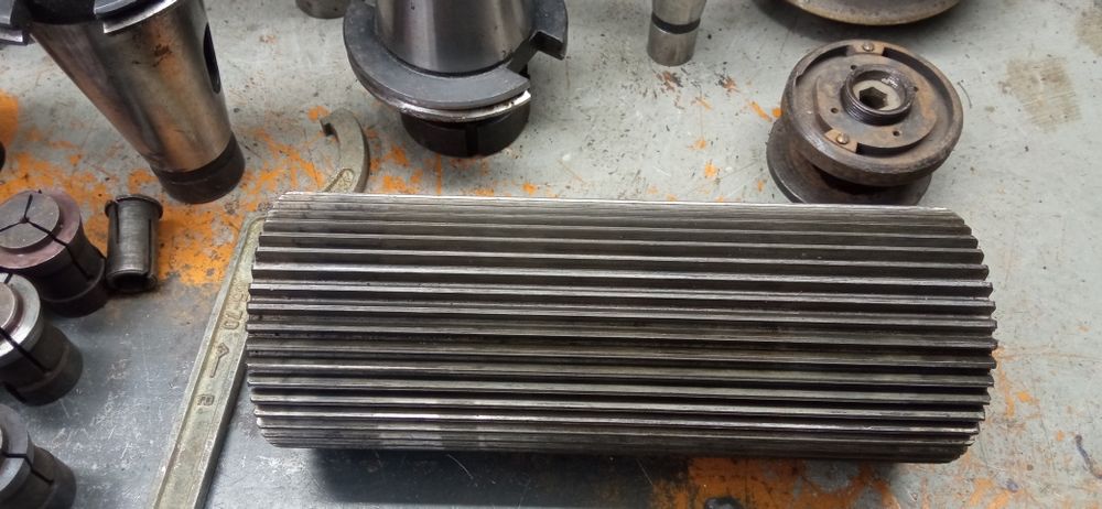 Шестерня гітари  токарного ИТ-1 М. Шестерня фрезерного станка 676.