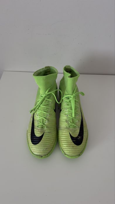 Професійні футзалки Nike MercurialX
