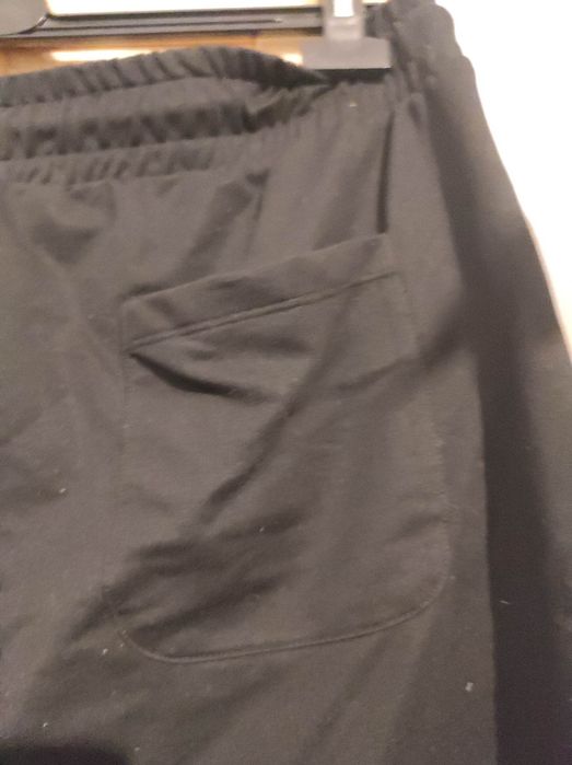 Czarne krótkie sportowe spodenki Lonsdale rozmiar XXL z kieszonka