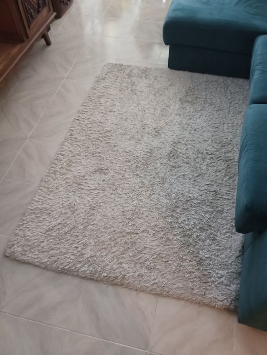 Tapete branco com 120x170 cm