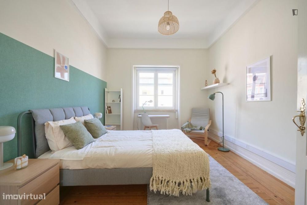 Quarto - localizado em Marquês de Pombal Lisbon