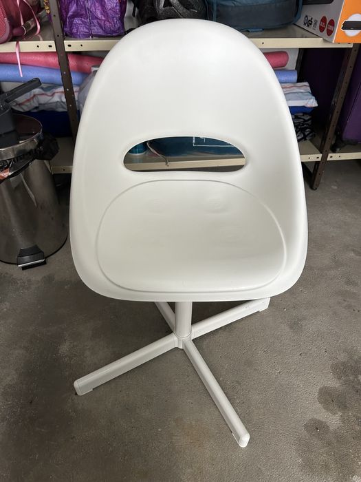 Cadeira de estudo branca