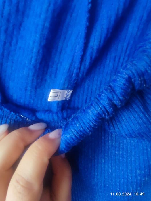 Жіночий костюм в рубчик