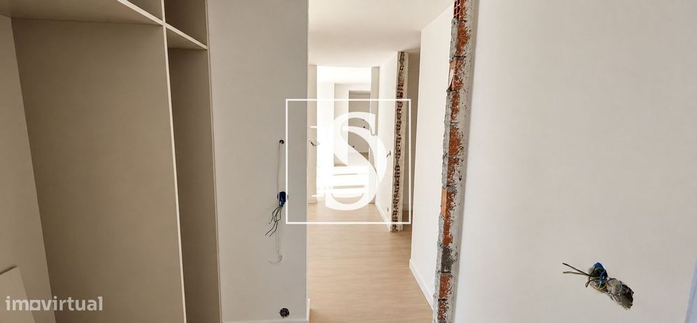 T2 Novo com Varanda e Garagem em Nogueira, Braga | 359.000 €