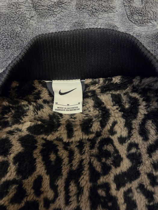 Nike men's premium
