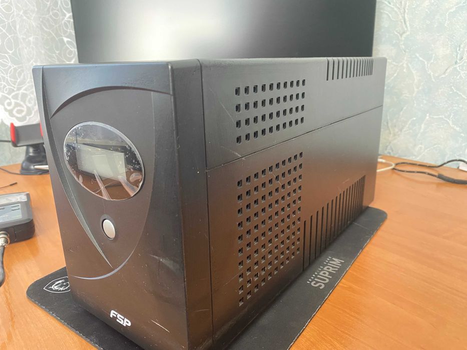 ДБЖ FSP Vesta 1500