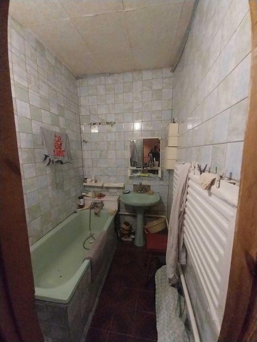 Окремий будинок у районі м'ясокомбінату. Цікава пропозиція під бізнес.