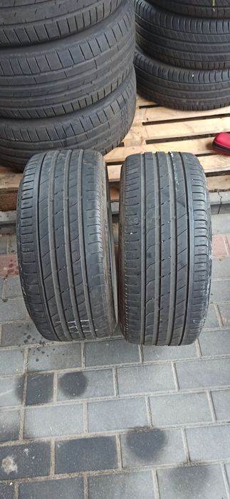 2 x Nexen NFera SU1 215/35 R18 84Y