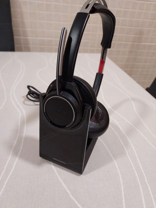 Plantronics Voyager Focus UC