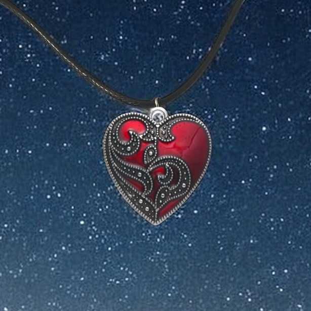 Naszyjnik z sercem, przepiękny - czerwone serce, czarny rzemień gothic