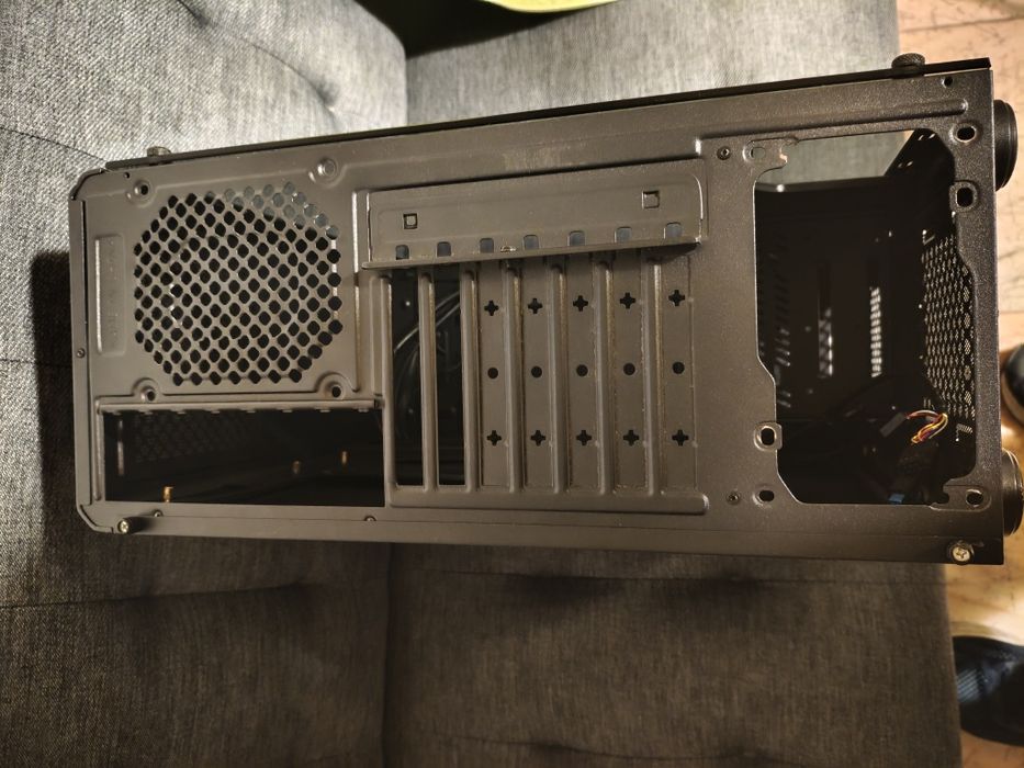 Gabinete Infinity ATOM nox