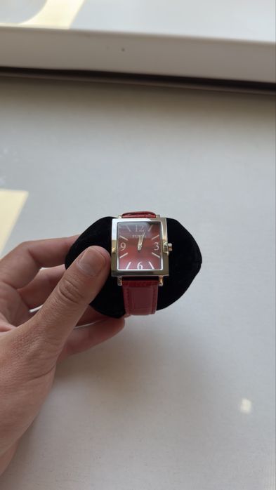 Часи furla original червоні