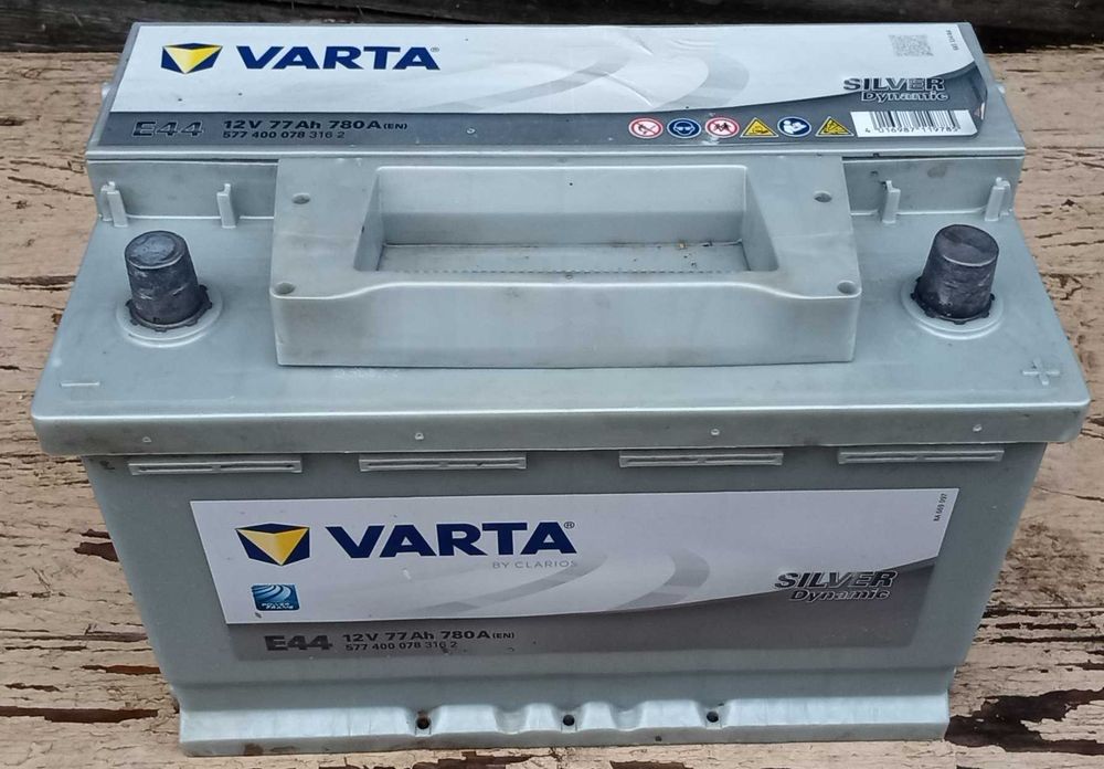 Автомобільний акумулятор Varta 6СТ-77 SILVER dynamic E44