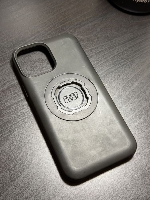 Capa iPhone 13 Pro Max Quad Lock Magcase