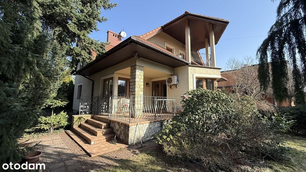 Casa, 197 m², terreno 1 m²