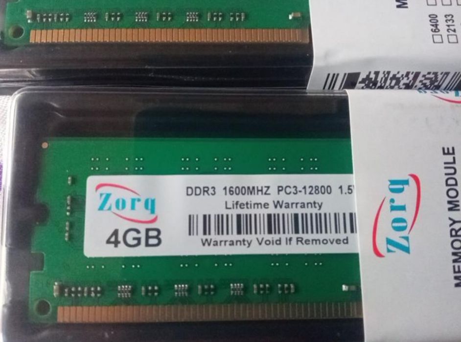 DDR3. 1600MHZ PC3-1800 1.5V