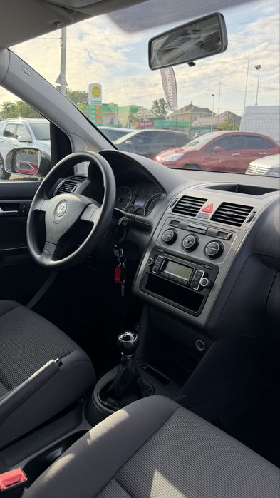 Volkswagen Touran Фольксваген Тоуран FL 2008р 1.6 MPІ бенз 5 МКПП 7 місць