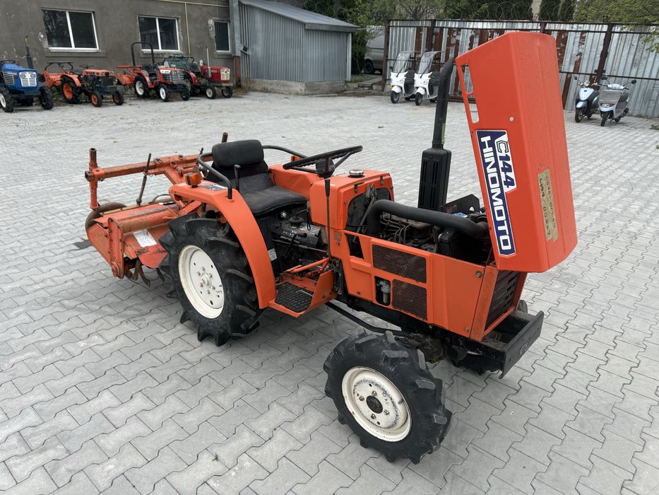 Японський трактор Hinomoto C144