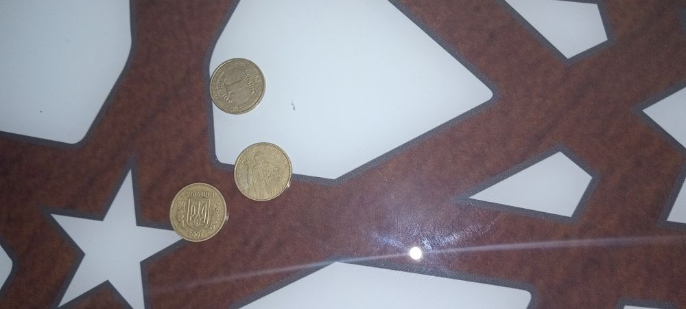 Продам монети 1 гривня