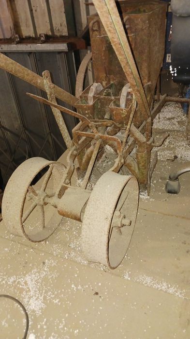 Semeador em bom estado apesar da idade.