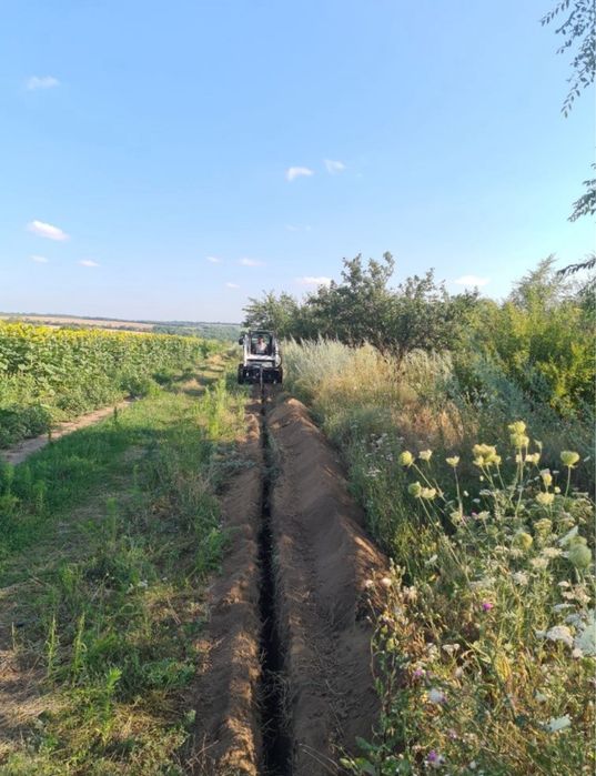 Траншеекопатель / Бара / Копка траншей / Послуги траншеєкопача