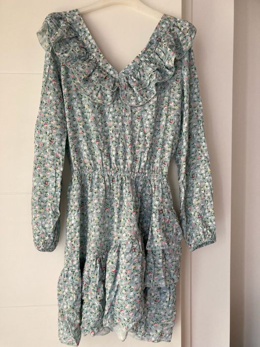 Sukienka falbany kwiaty kwiatki rozm M Rose Boutique