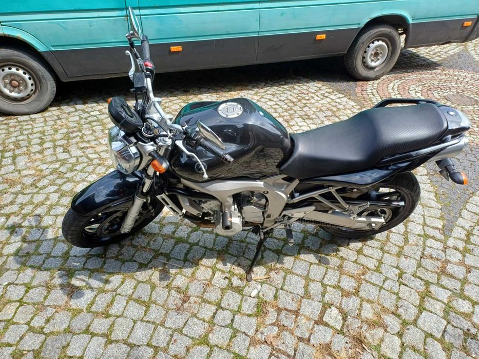 YAMAHA Fazer 600