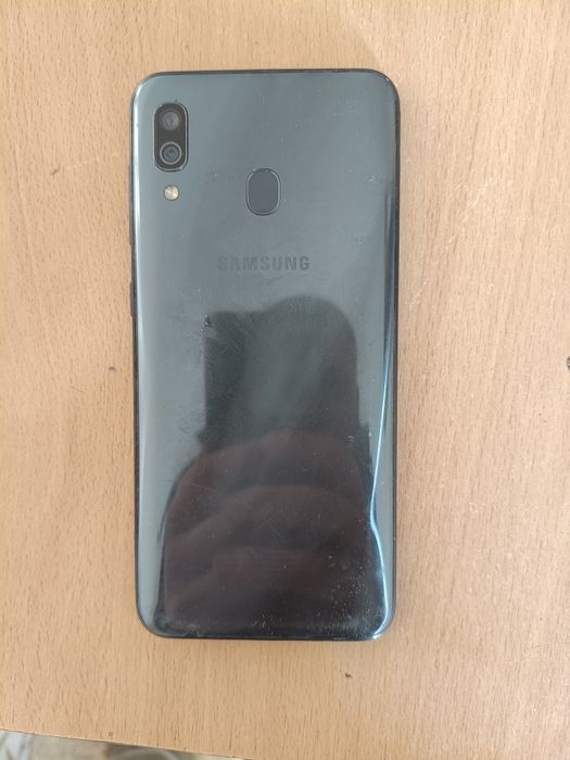 Продам самсунг гелексі а 30 2-32