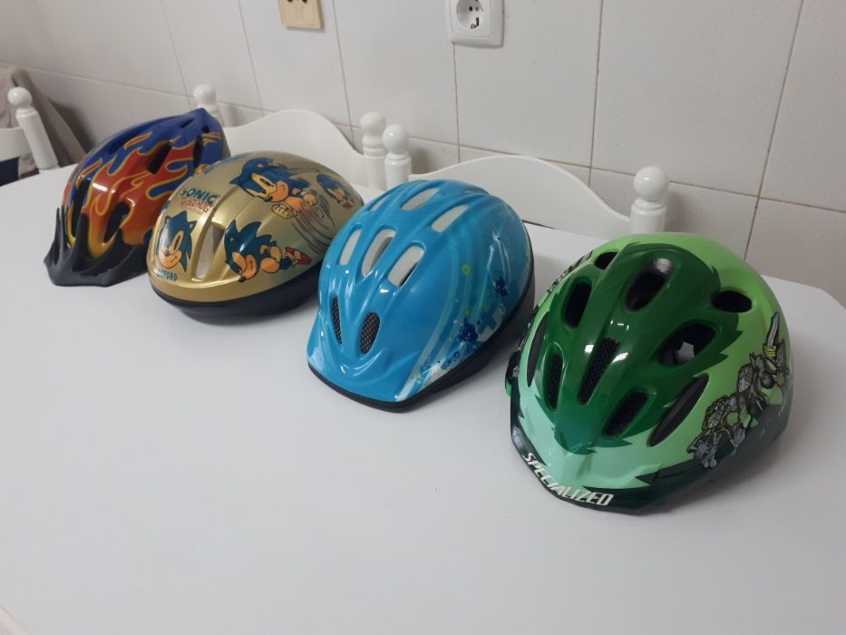 Capacetes de criança 4 unidades