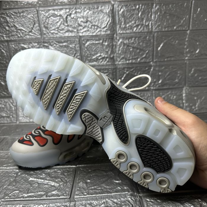Чоловічі кросівки Nike Air Max Plus Drift Shoes FD4290-002