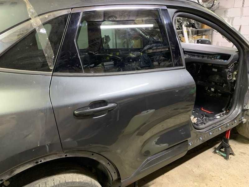 Дверь задняя правая Ford Escape 2020-2024 J7 Дверка Эскейп Двері