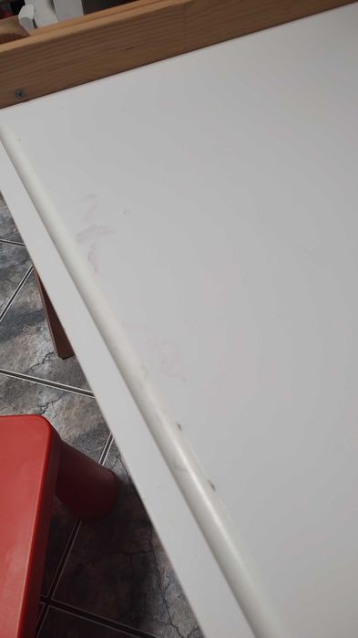 Biurko Ikea Flisat + krzesełko ikea mamut