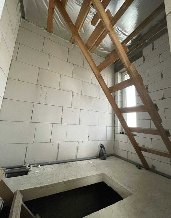 Продам дом в Александровке