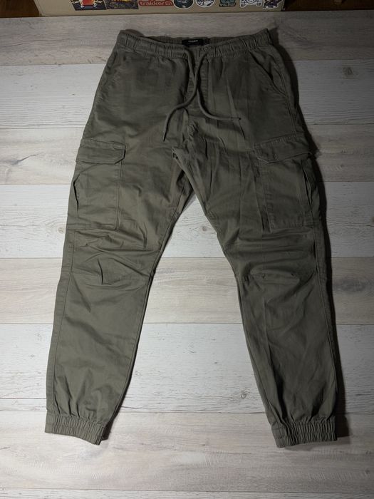 Штани Pull & Bear карго military тактичні штани хакі джогери трекінгові штани y2k